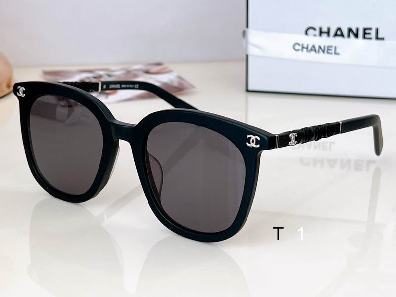 Chanel Sunglasses 1526